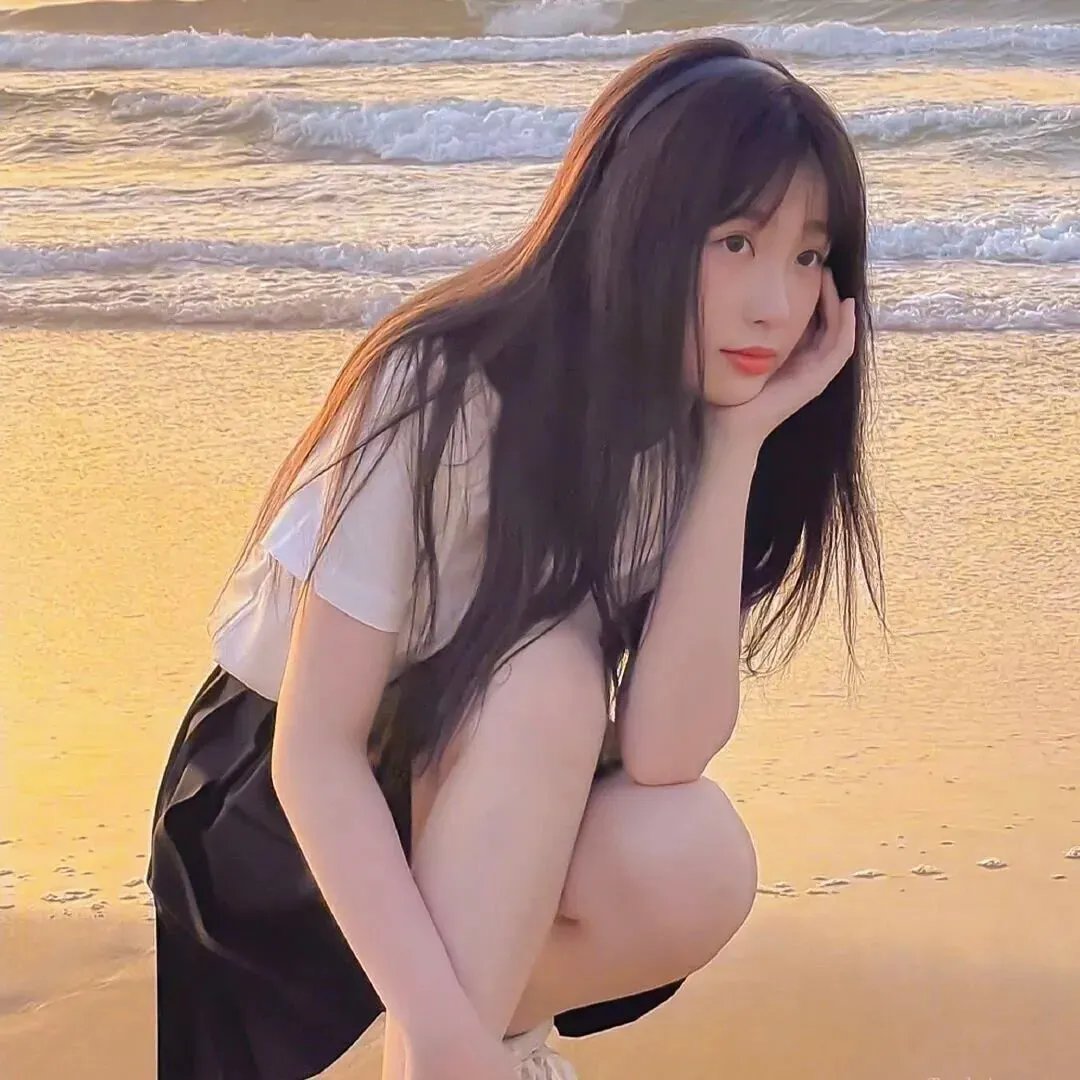 闪婚豪门，大佬竟是我自己